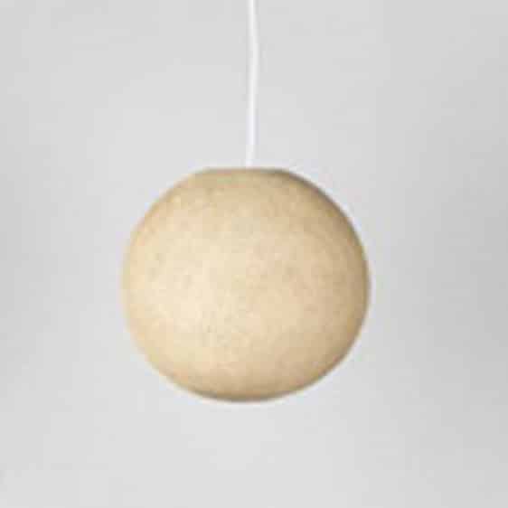 Baumwollkugel H-ngelampe Cr-me (Extra Large) unter Home & Living - Stimmungslichter - Baumwollball Lampen