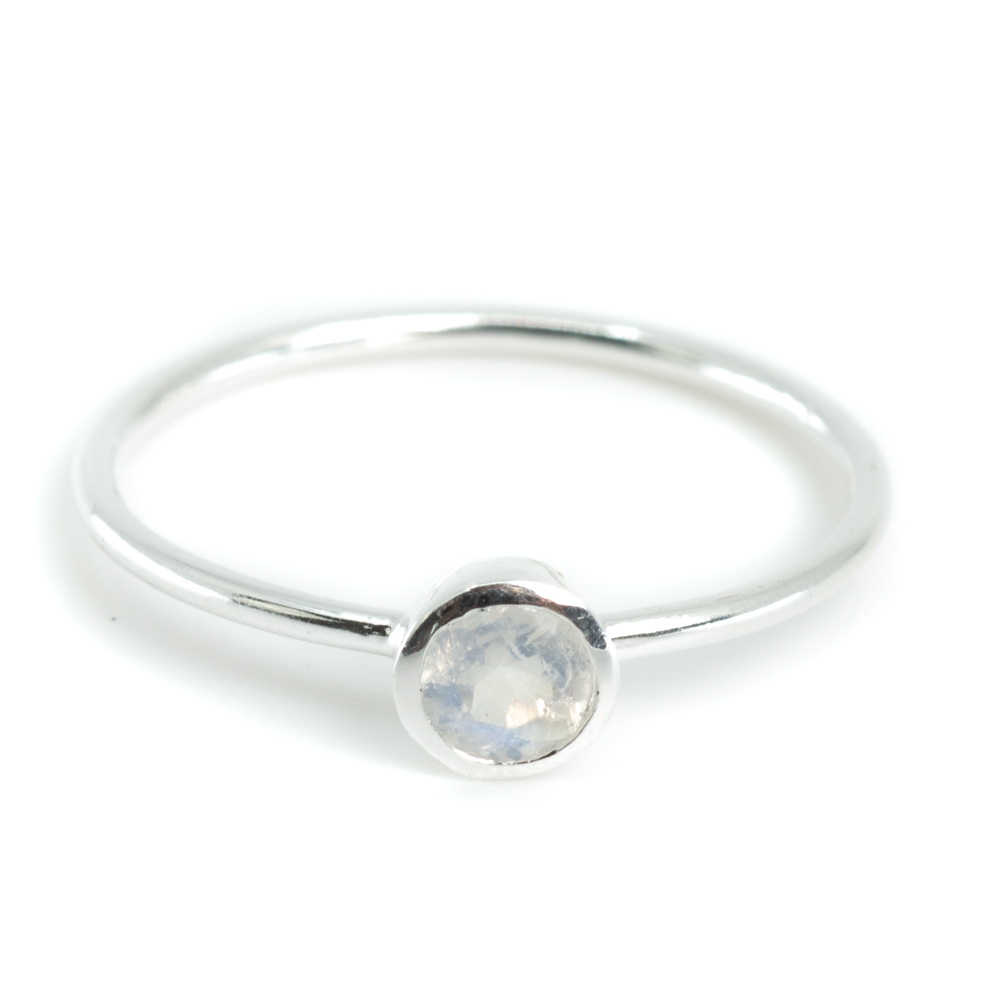 Geburtsstein Ring Mondstein Juni - 925 Silber - Farbe Silber (Gr-e 17)