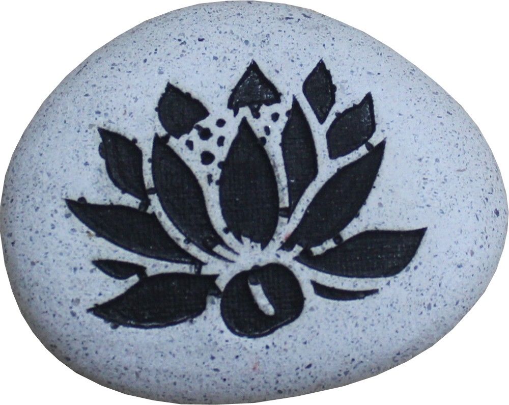 Geschnitzte Steinkugeln Lotus