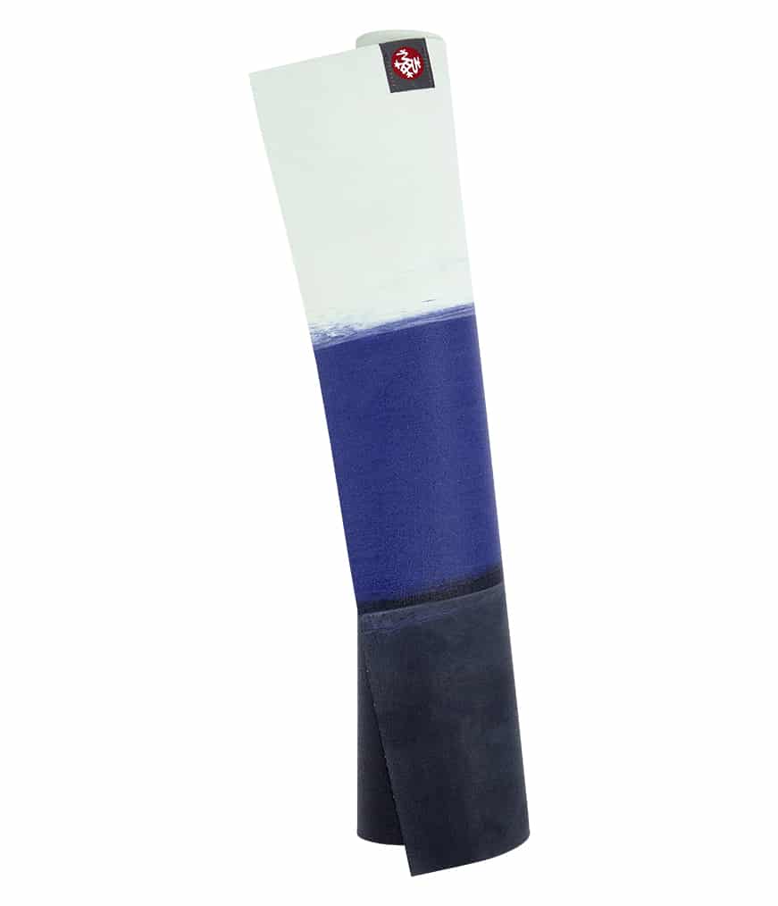 Manduka eKO SuperLite Reise Yogamatte Surf Stripe - Schwarz-Blau-Weiss - 180 x 61 x 0-15 cm