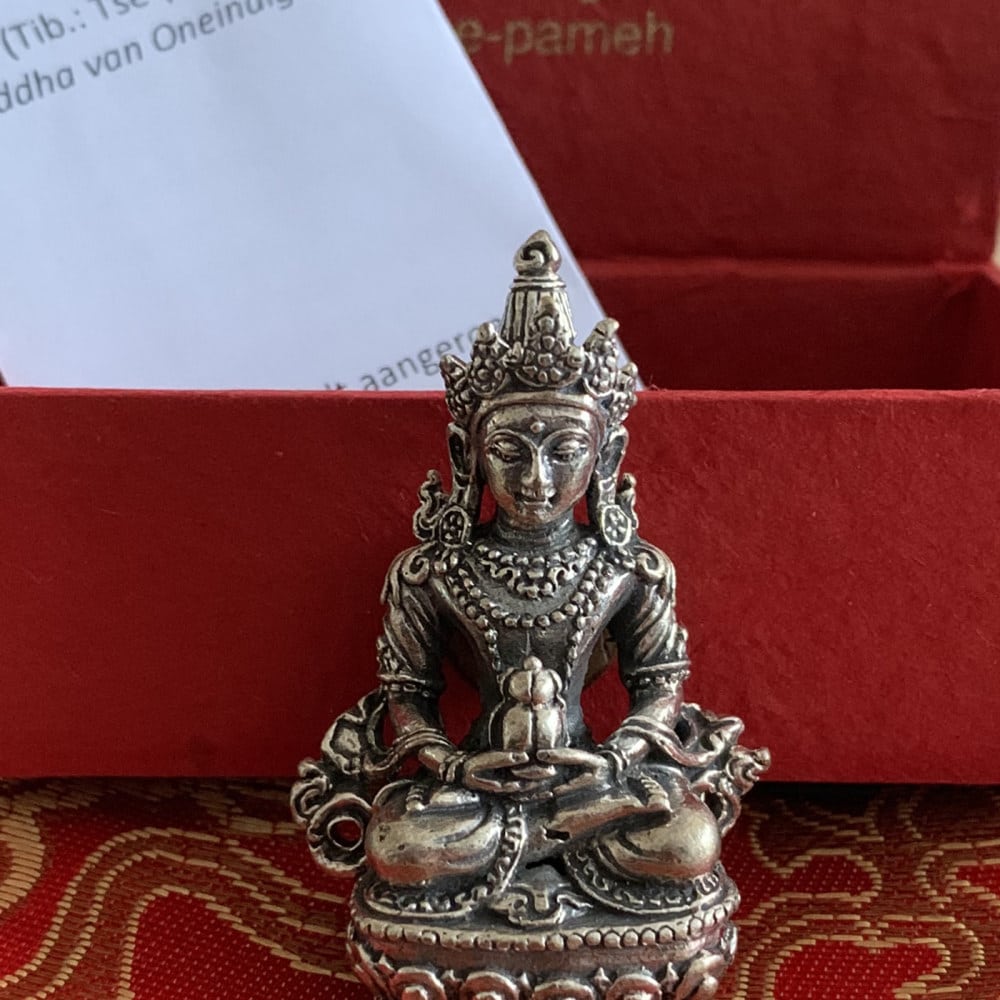 Mini Amitayus - Buddha des unendlichen Lebens (8-2 x 4-5 cm)