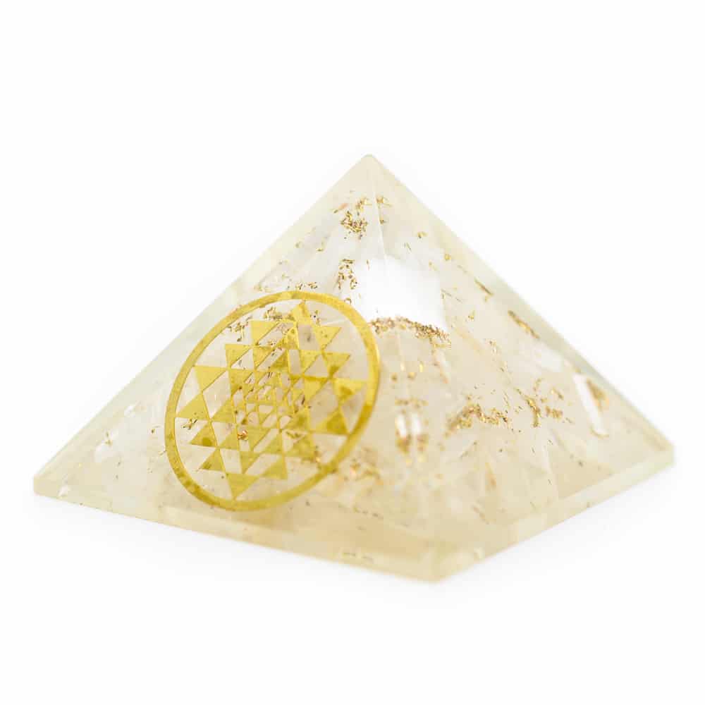 Orgonit-Pyramide - Selenit mit Sri Yantra (40 mm)